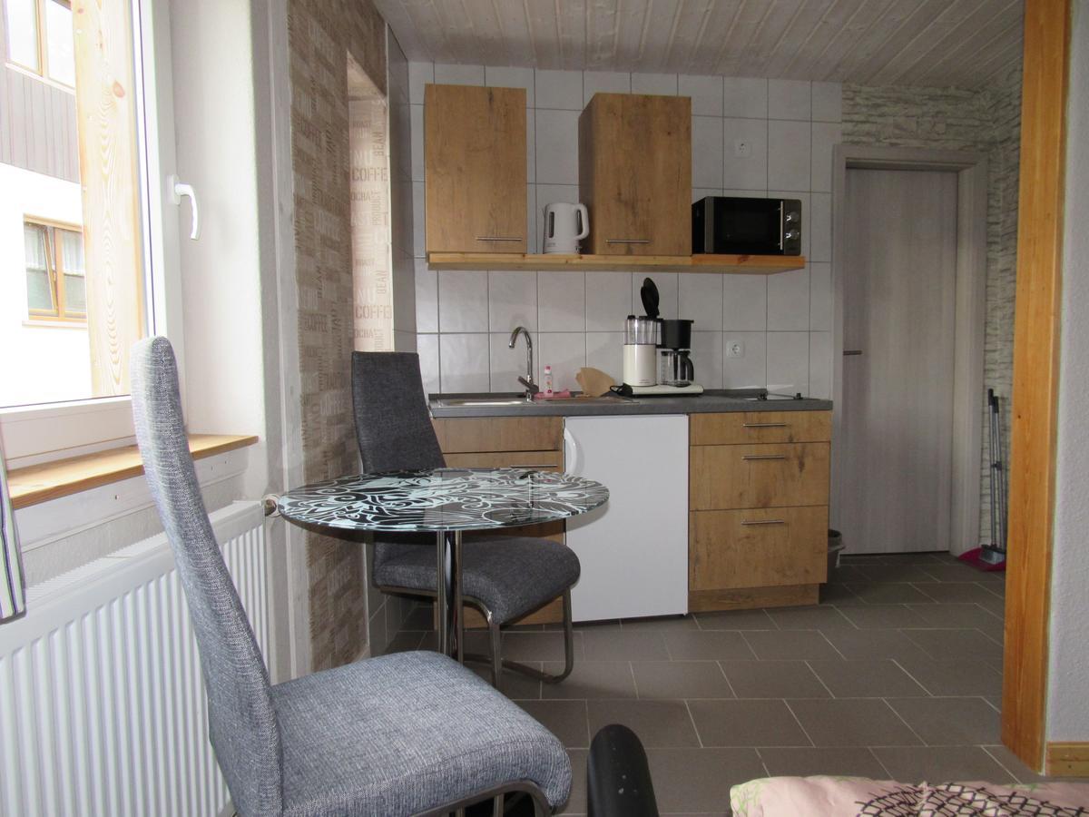 Ferienapartments Am Dorfplatz Langscheid  Dış mekan fotoğraf