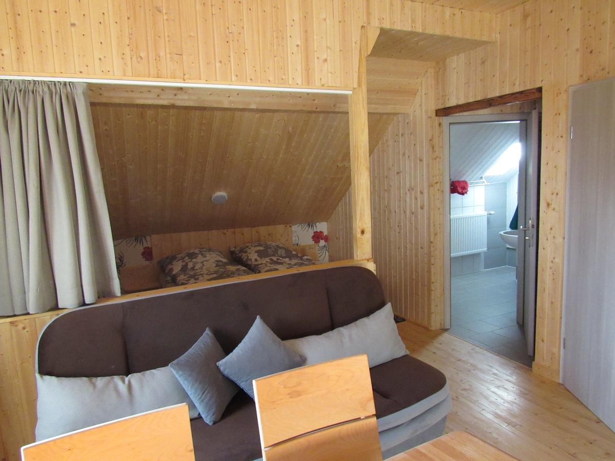 Ferienapartments Am Dorfplatz Langscheid  Dış mekan fotoğraf